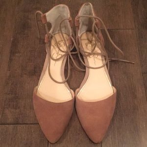 Like new tie up pointed toe flats